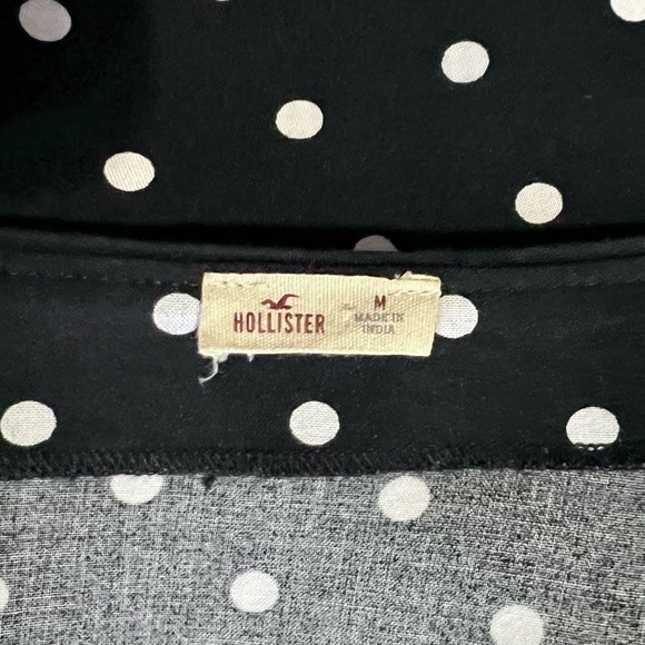 Hollister Polka Dot Button Down Top - Picture 2 of 3